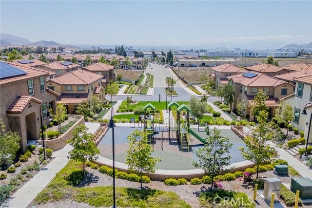 2111 Lavender Lane, Colton, CA 92324