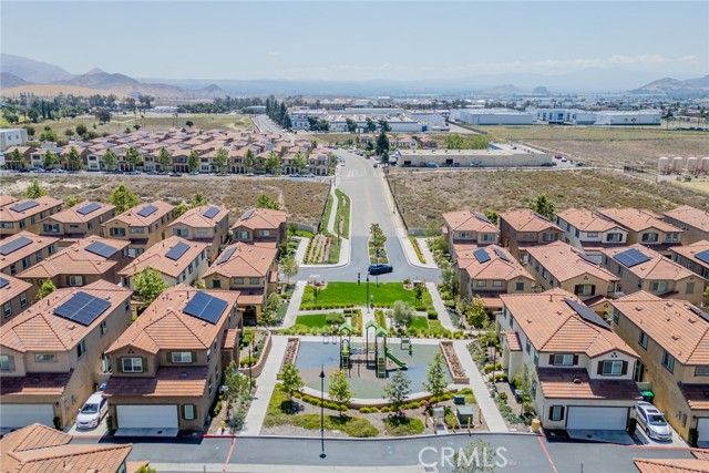 2111 Lavender Lane, Colton, CA 92324