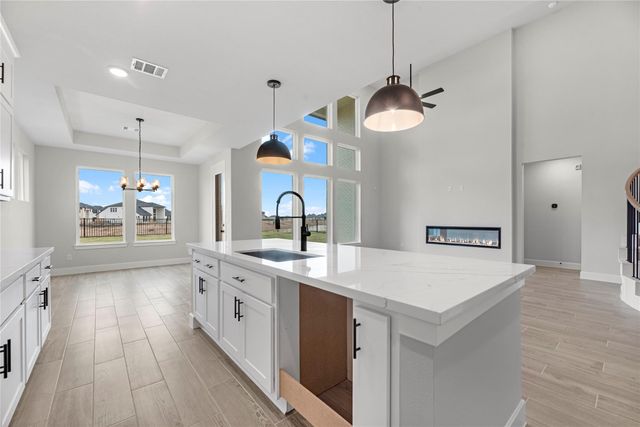 15811 Swan Lake Lane, Conroe, TX 77302