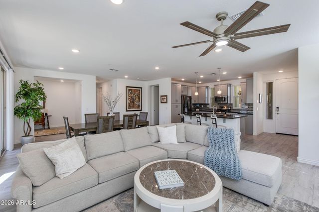 5100 E RANCHO PALOMA Drive 1002, Cave Creek, AZ 85331