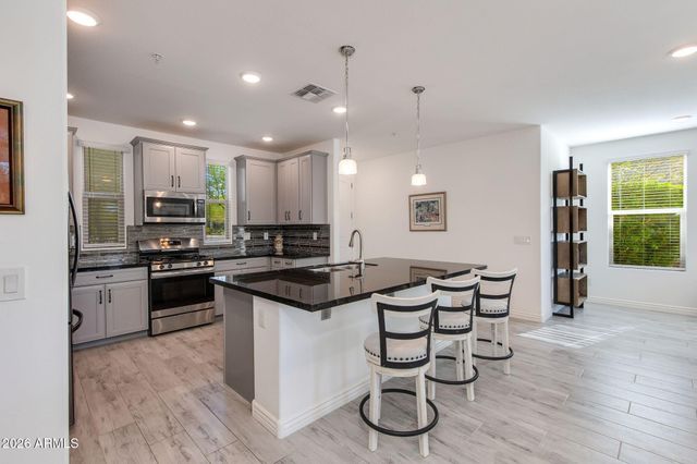 5100 E RANCHO PALOMA Drive 1002, Cave Creek, AZ 85331