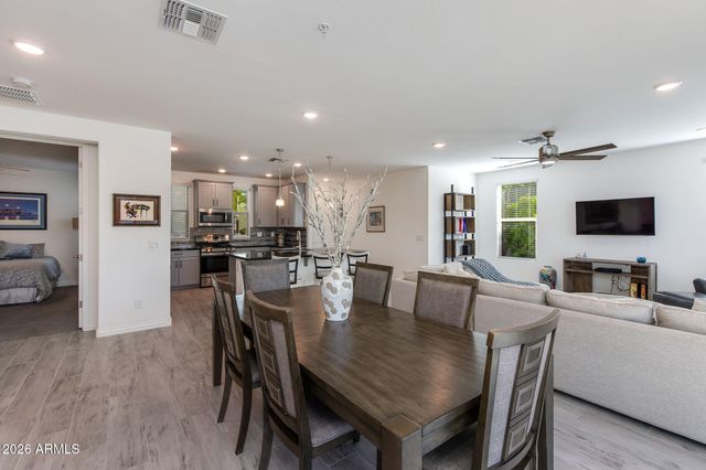 5100 E RANCHO PALOMA Drive 1002, Cave Creek, AZ 85331