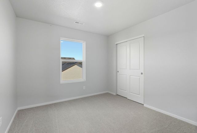 718 E 4th St, Deer Park, WA 99006