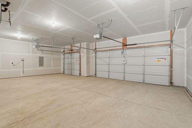 718 E 4th St, Deer Park, WA 99006