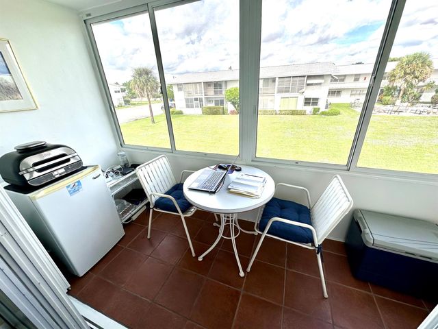 160 Coventry G, West Palm Beach, FL 33417