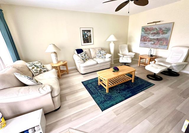 160 Coventry G, West Palm Beach, FL 33417