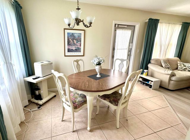 160 Coventry G, West Palm Beach, FL 33417