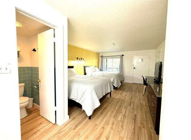 2017 E Van Buren, Eureka Springs, AR 72632