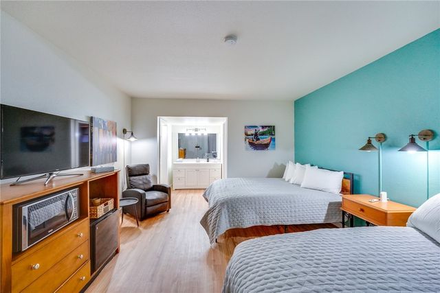 2017 E Van Buren, Eureka Springs, AR 72632