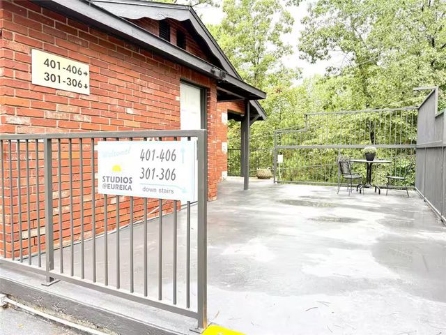 2017 E Van Buren, Eureka Springs, AR 72632