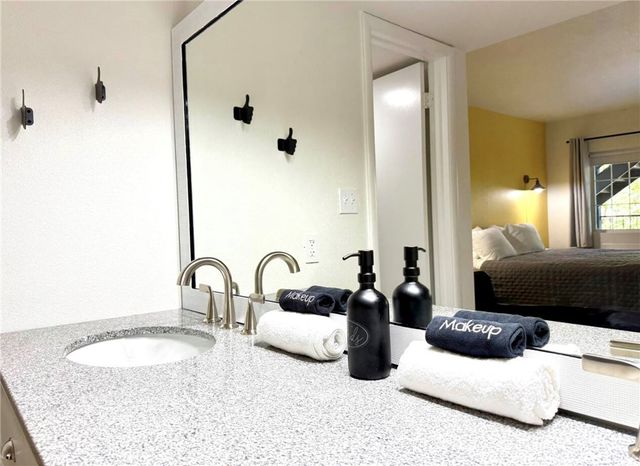 2017 E Van Buren, Eureka Springs, AR 72632