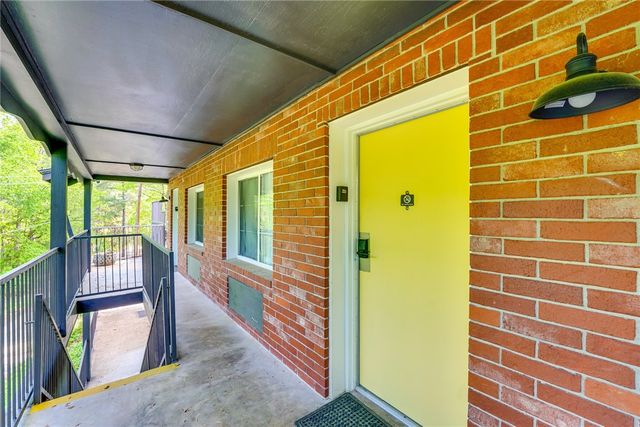 2017 E Van Buren, Eureka Springs, AR 72632