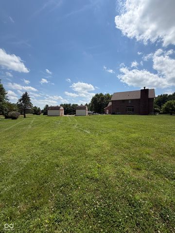 10211 Hidden Meadow Lane, Indianapolis, IN 46229