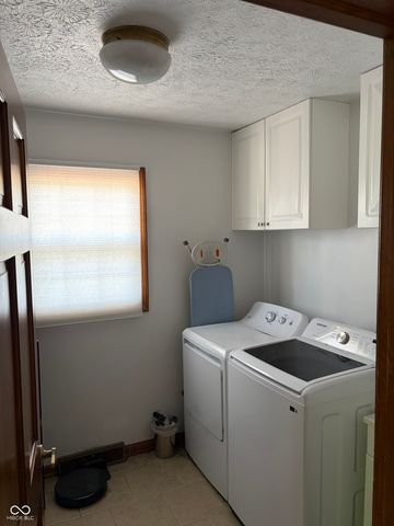 10211 Hidden Meadow Lane, Indianapolis, IN 46229