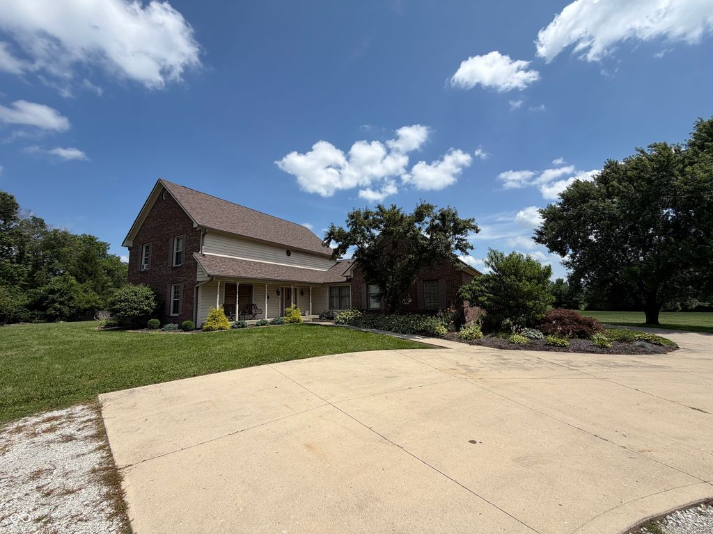 10211 Hidden Meadow Lane, Indianapolis, IN 46229