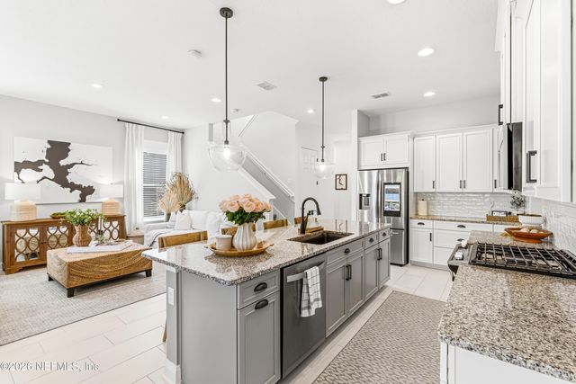 73 PINE BEACH Drive, St. Johns, FL 32259