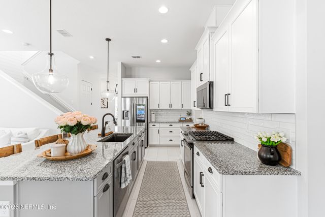 73 PINE BEACH Drive, St. Johns, FL 32259