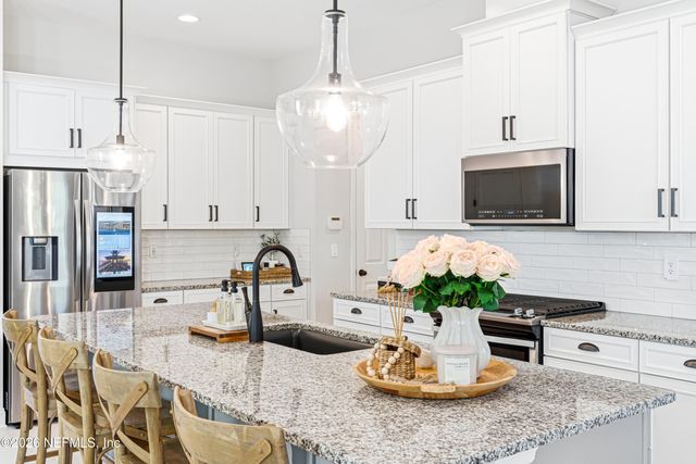 73 PINE BEACH Drive, St. Johns, FL 32259