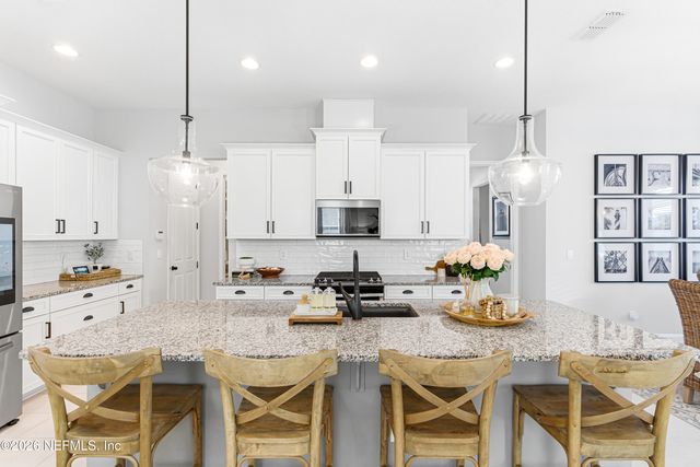 73 PINE BEACH Drive, St. Johns, FL 32259