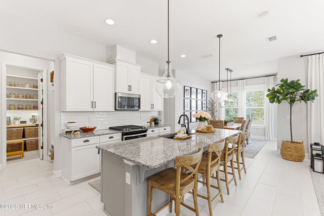 73 PINE BEACH Drive, St. Johns, FL 32259