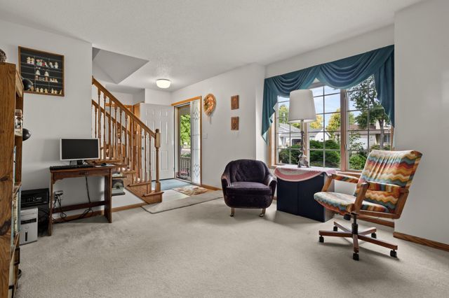 2616 39th Avenue S, Fargo, ND 58104