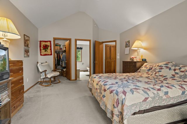 2616 39th Avenue S, Fargo, ND 58104