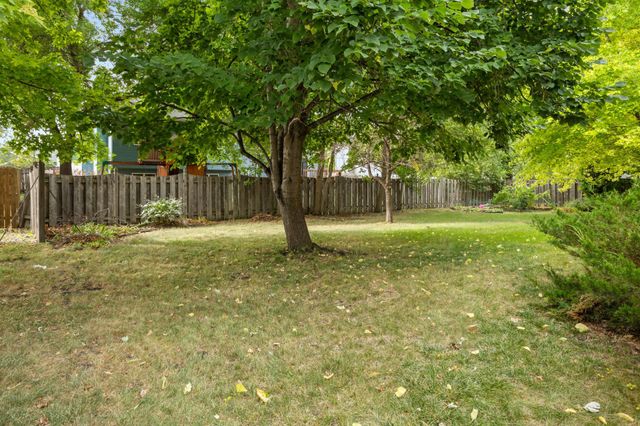 2616 39th Avenue S, Fargo, ND 58104