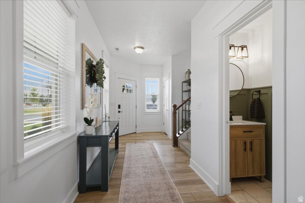 2189 N 1000 W, West Bountiful, UT 84087 — photo 4