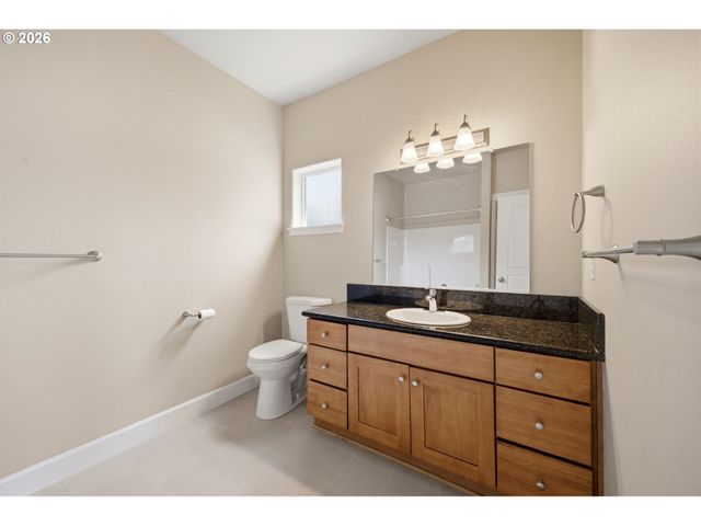 6136 Se DUKE St, Portland, OR 97206