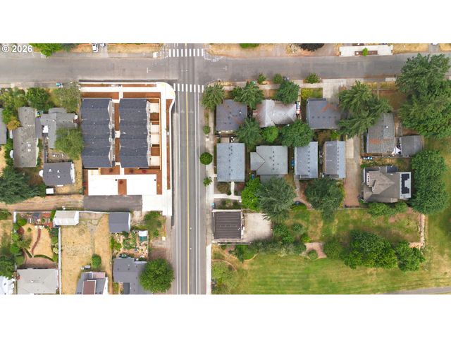 6136 Se DUKE St, Portland, OR 97206