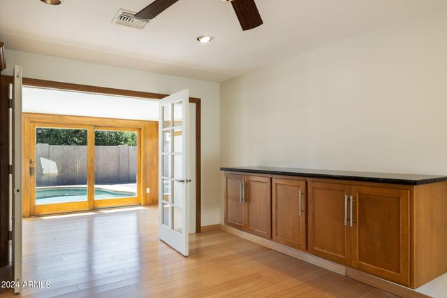 8643 E Sandalwood Drive, Scottsdale, AZ 85250