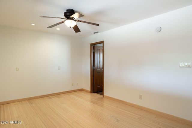 8643 E Sandalwood Drive, Scottsdale, AZ 85250