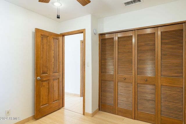 8643 E Sandalwood Drive, Scottsdale, AZ 85250