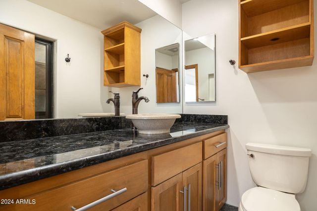 8643 E Sandalwood Drive, Scottsdale, AZ 85250