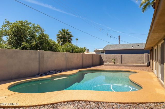 8643 E Sandalwood Drive, Scottsdale, AZ 85250