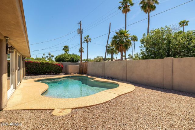 8643 E Sandalwood Drive, Scottsdale, AZ 85250