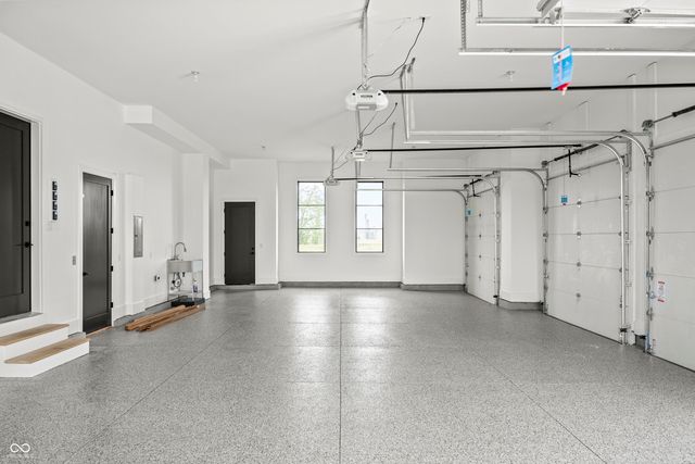 9700 Windy Hills Drive, Zionsville, IN 46077