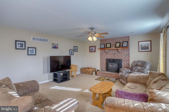 102 PEE WEE CT, Smyrna, DE 19977