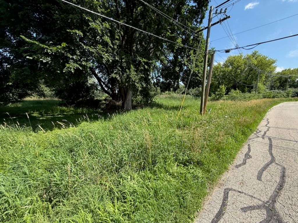 Lot 12 Tower Drive, Holiday Hills, IL 60051