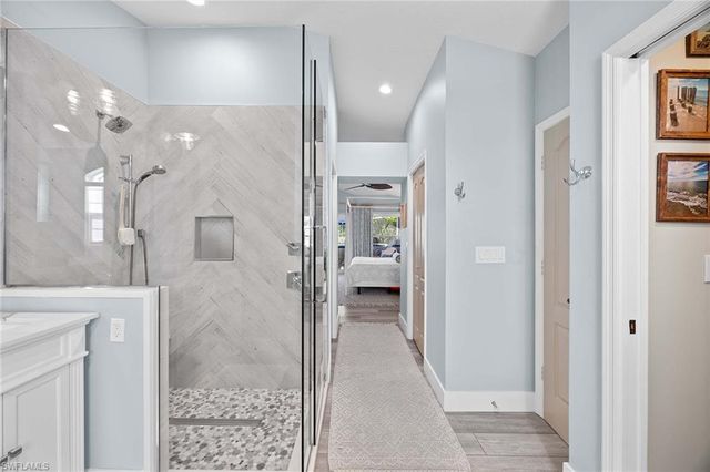 6681 Huntley LN S, Naples, FL 34104