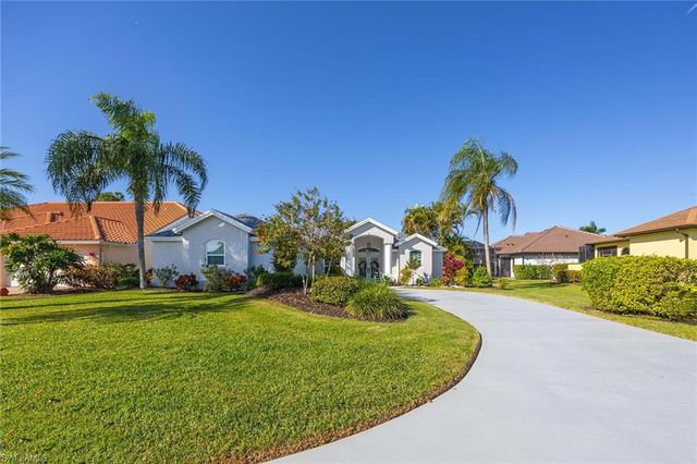 6681 Huntley LN S, Naples, FL 34104