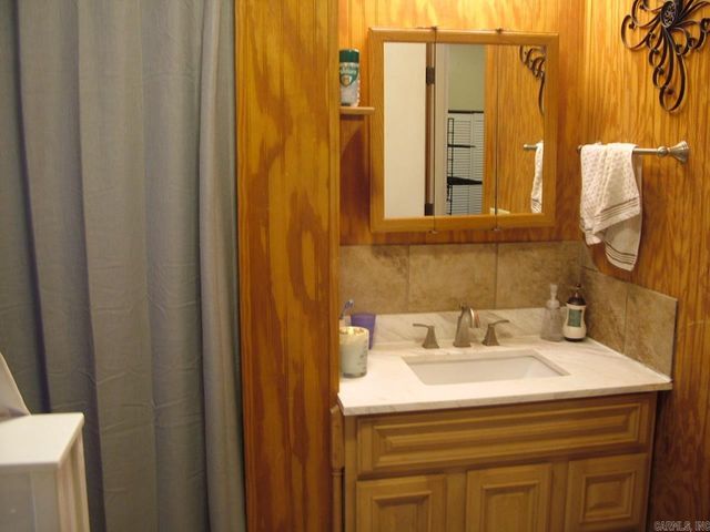 3435 West Road, Mountain Home, AR 72653