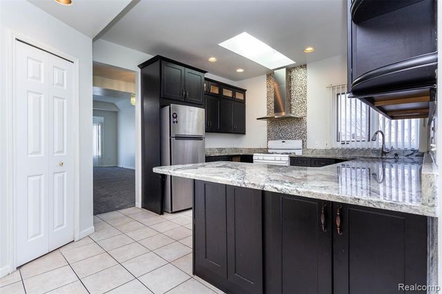 40945 Justin Drive, Sterling Heights, MI 48310