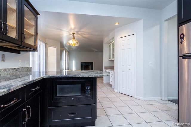 40945 Justin Drive, Sterling Heights, MI 48310