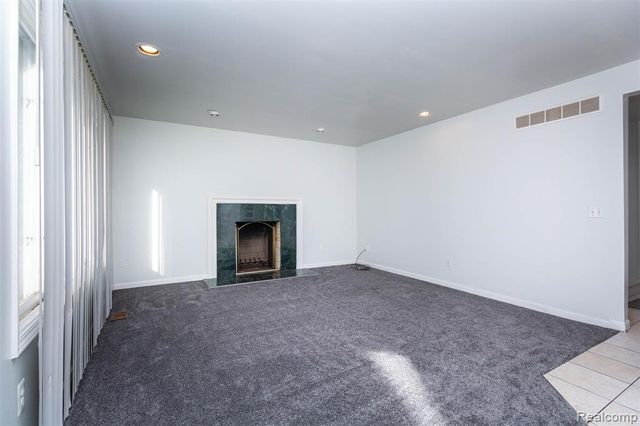 40945 Justin Drive, Sterling Heights, MI 48310