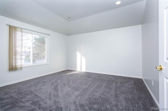 40945 Justin Drive, Sterling Heights, MI 48310