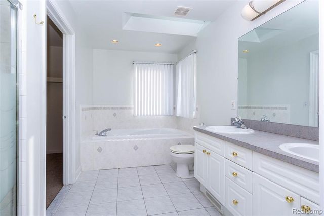 40945 Justin Drive, Sterling Heights, MI 48310