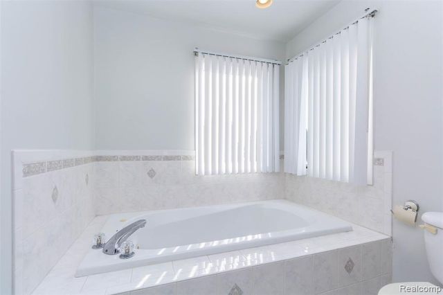 40945 Justin Drive, Sterling Heights, MI 48310