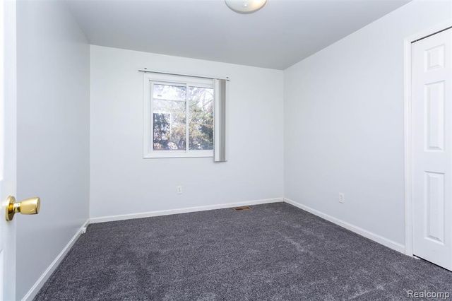 40945 Justin Drive, Sterling Heights, MI 48310