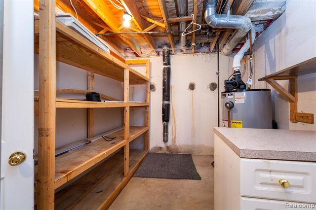 40945 Justin Drive, Sterling Heights, MI 48310